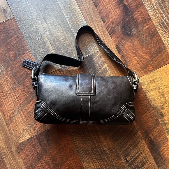 *COACH* Handbag - Picture 3 of 8